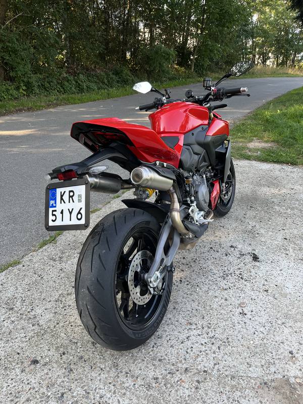 Ducati Streetfighter V2 — 5